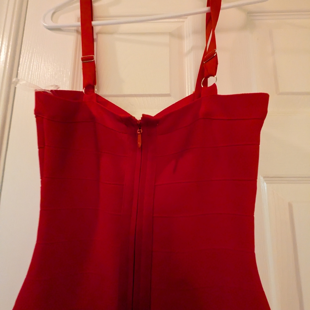 Red Sleeveless Dress - Picture 3 of 7